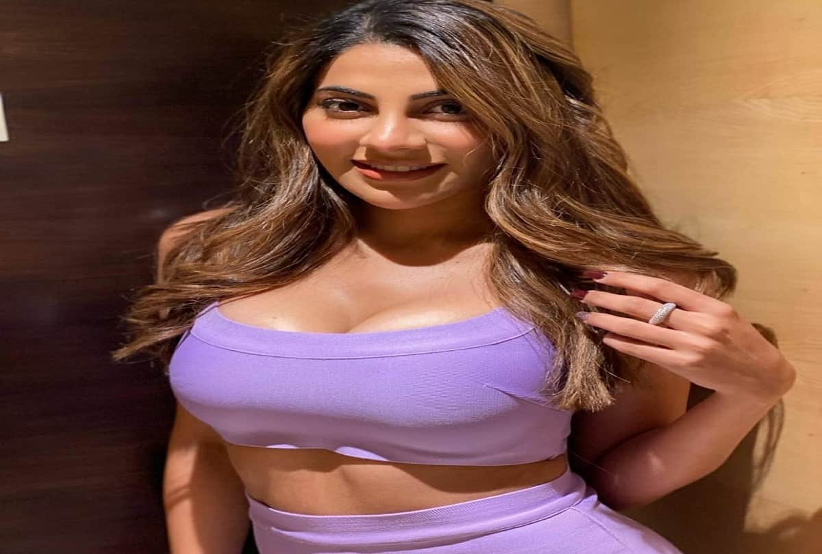 nikki tamboli in lilac outfit worth rupees 3000