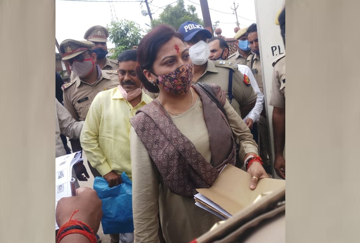 Nomination for Zila Panchayat Chief Election in Uttar Pradesh.