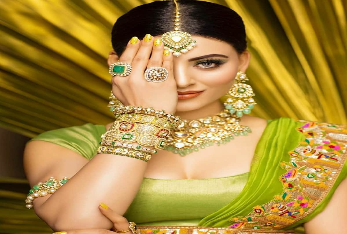 urvashi rautela latest photoshoot in hindi