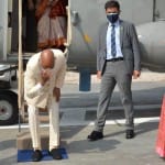 परौंख पहुंचने पर राष्ट्रपति ने जन्मभूमि को किया नमन....