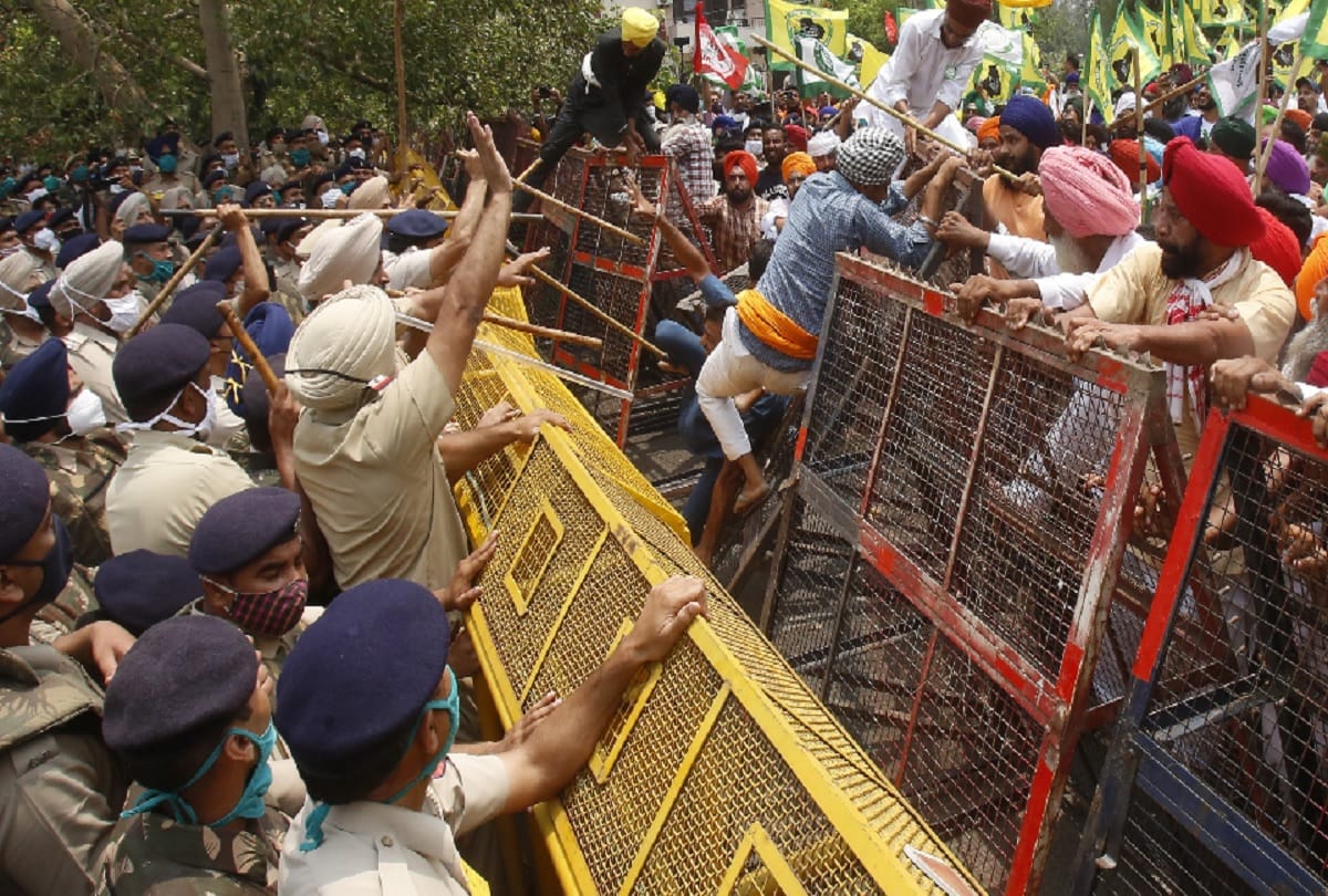 Farmers entered Chandigarh breaking barricades Lakkha Sidhana was also involved in the demonstration