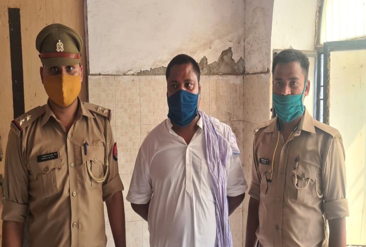 Rashtriya Hindu Parishad leader arrested for announcement of remove the religious place in agra