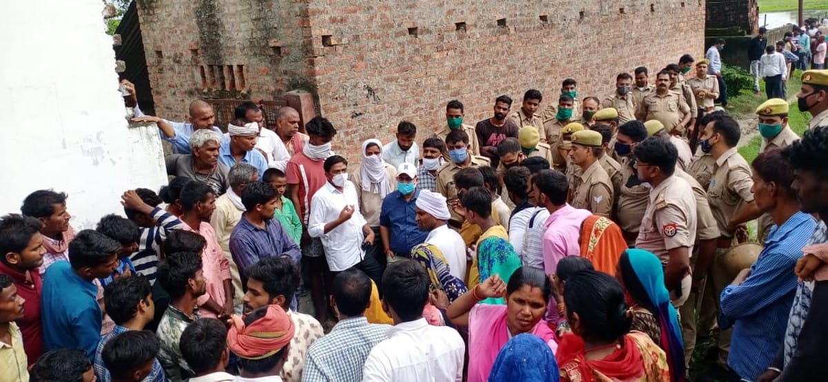 electrician died by current in ghazipur