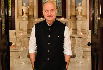 Anupam Kher stole 100 rupees from the mother's temple
