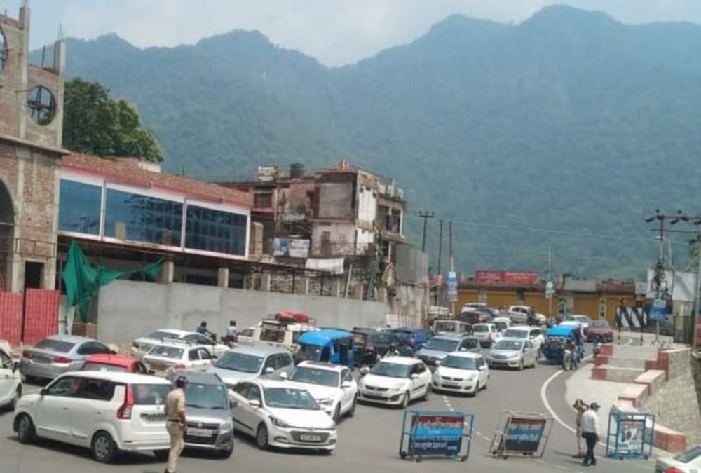 Uttarakhand Unlock News: Tourist Heavy Rush in Haridwar rishikesh and Nainital on Weekend photos