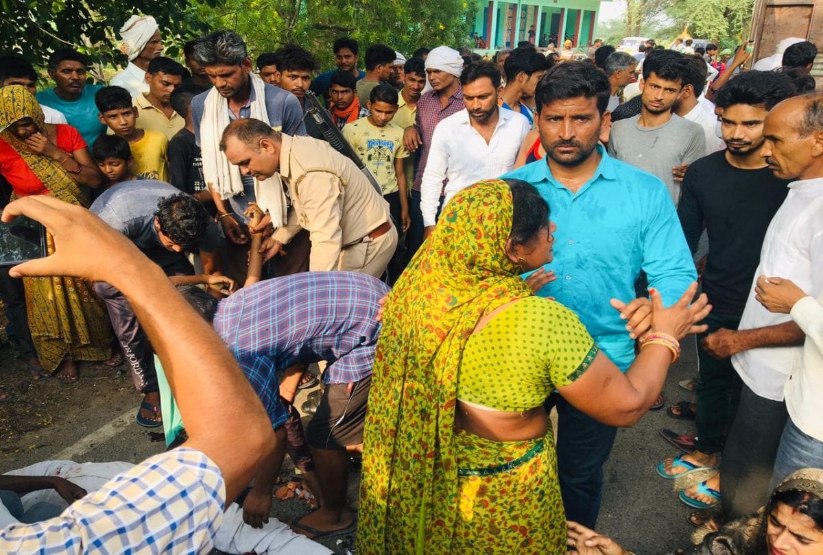 three youths died in road accident in Etah
