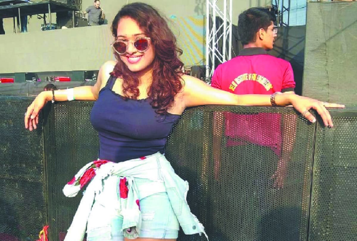 Delhi News : youTuber Himanshi commits suicide by jumping into Yamuna from Signature Bridge