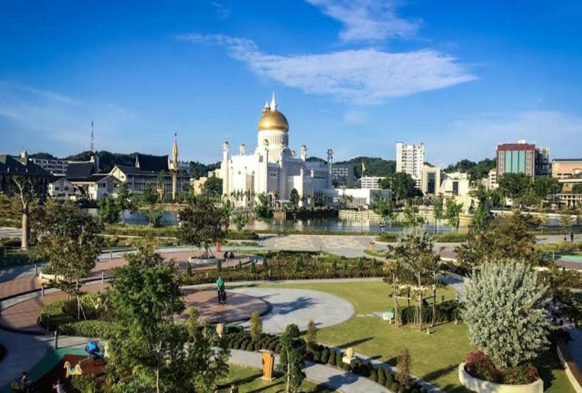 interesting and weird facts about brunei country abode of peace