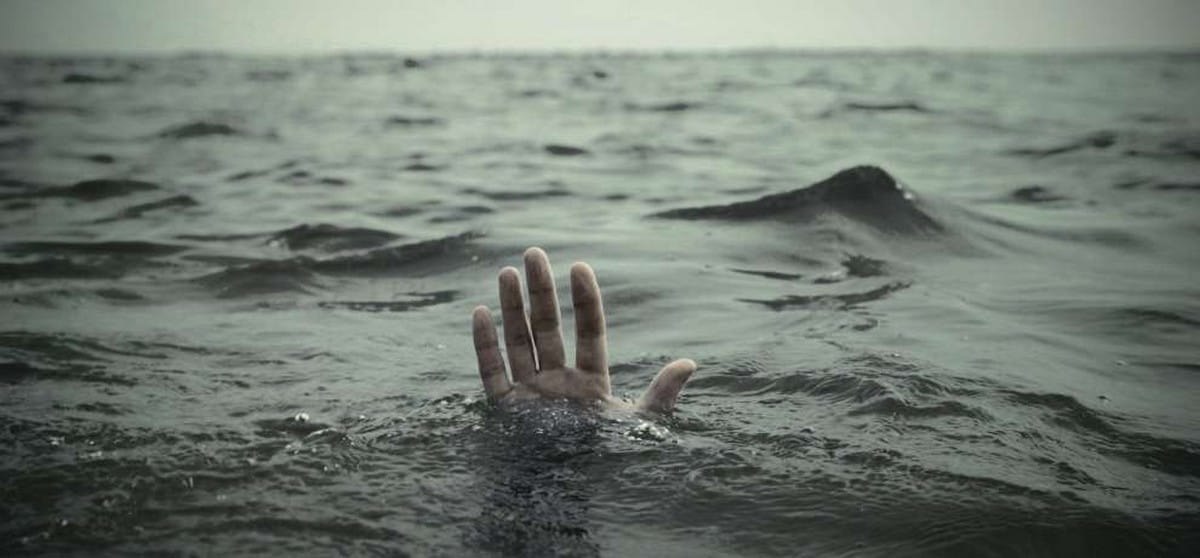 Cousins sister and brother died by drowned in baoli in sonbhadra