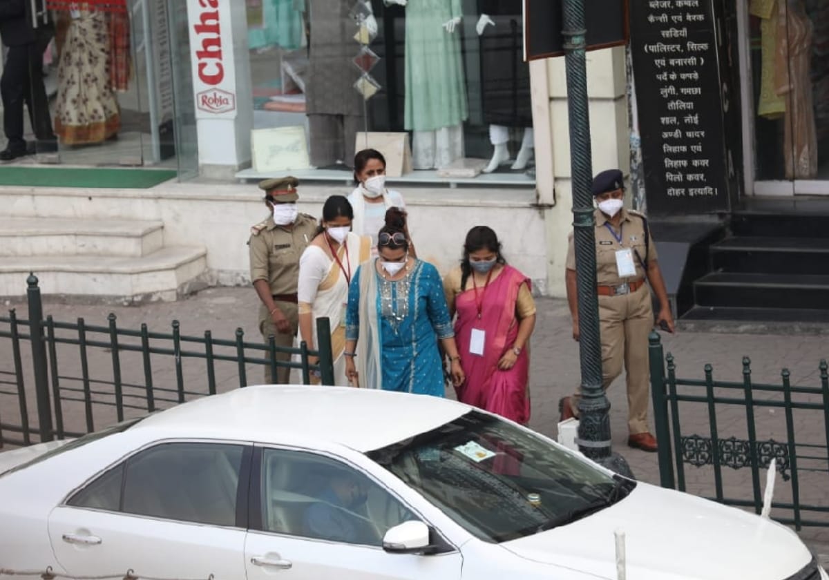 President's family understood chikankari with shopping, tested and appreciated the work