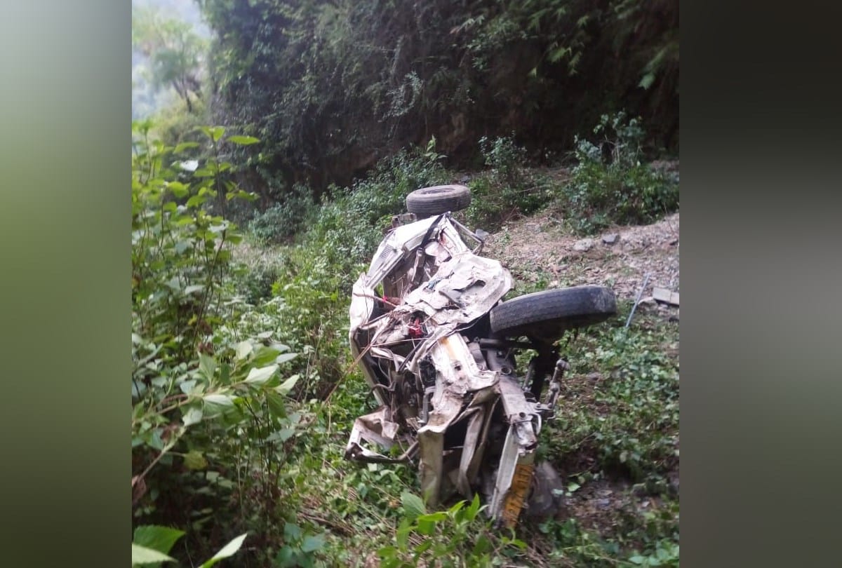 himachal sirmour accident news: ten killed in accident in sirmour side story