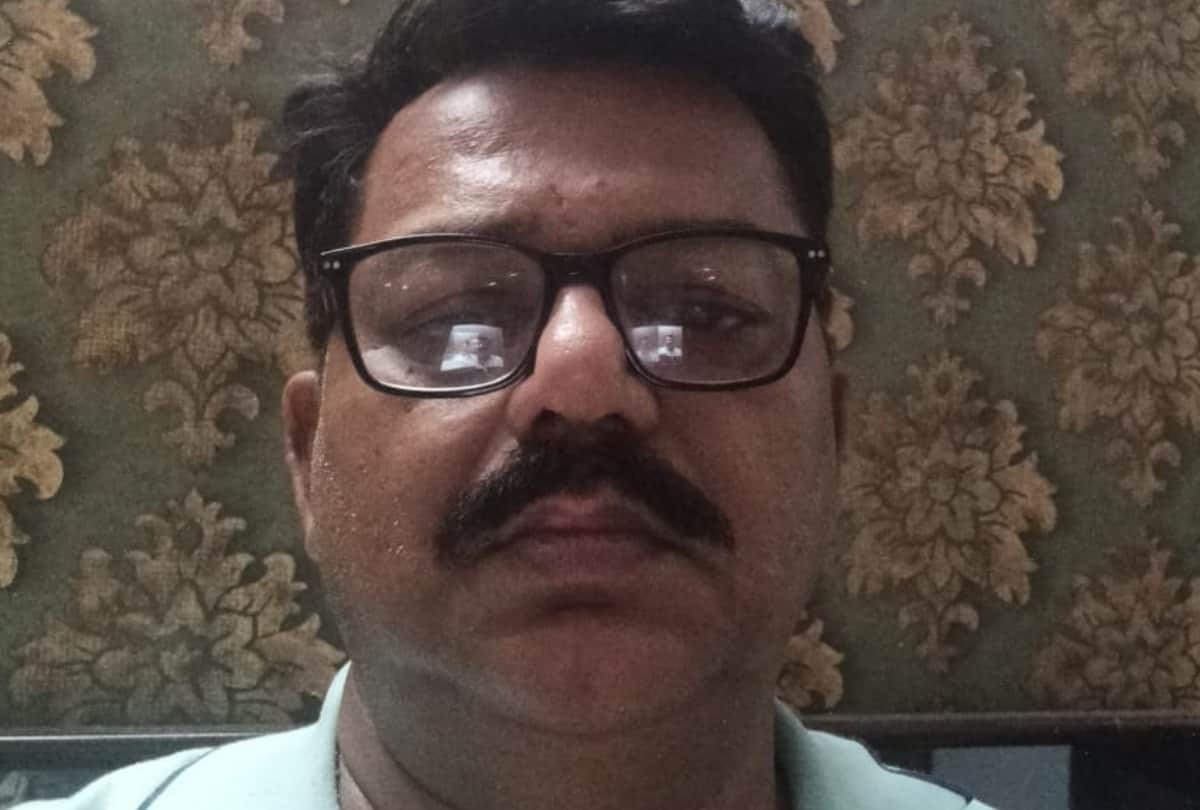 Demand of jwellery increased in market in Lucknow.