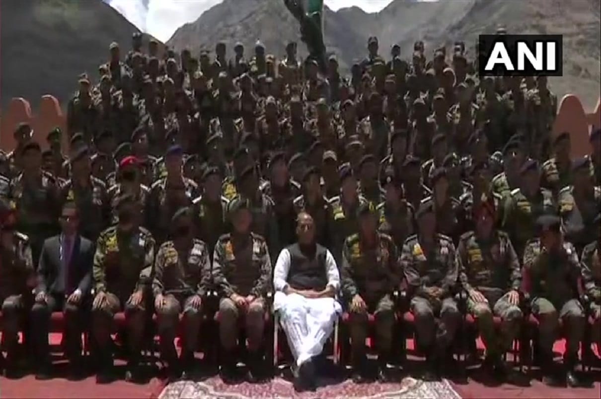 Pithoragarh: Defense Minister will inaugurate four bridges connecting China border today