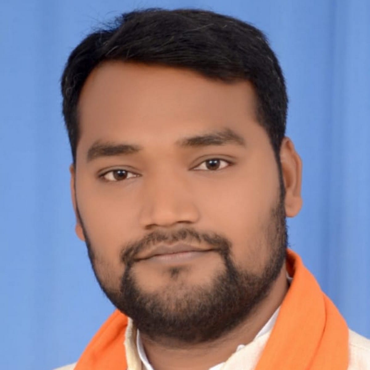 Attack on BJP candidate of district panchayat president in azamgarh
