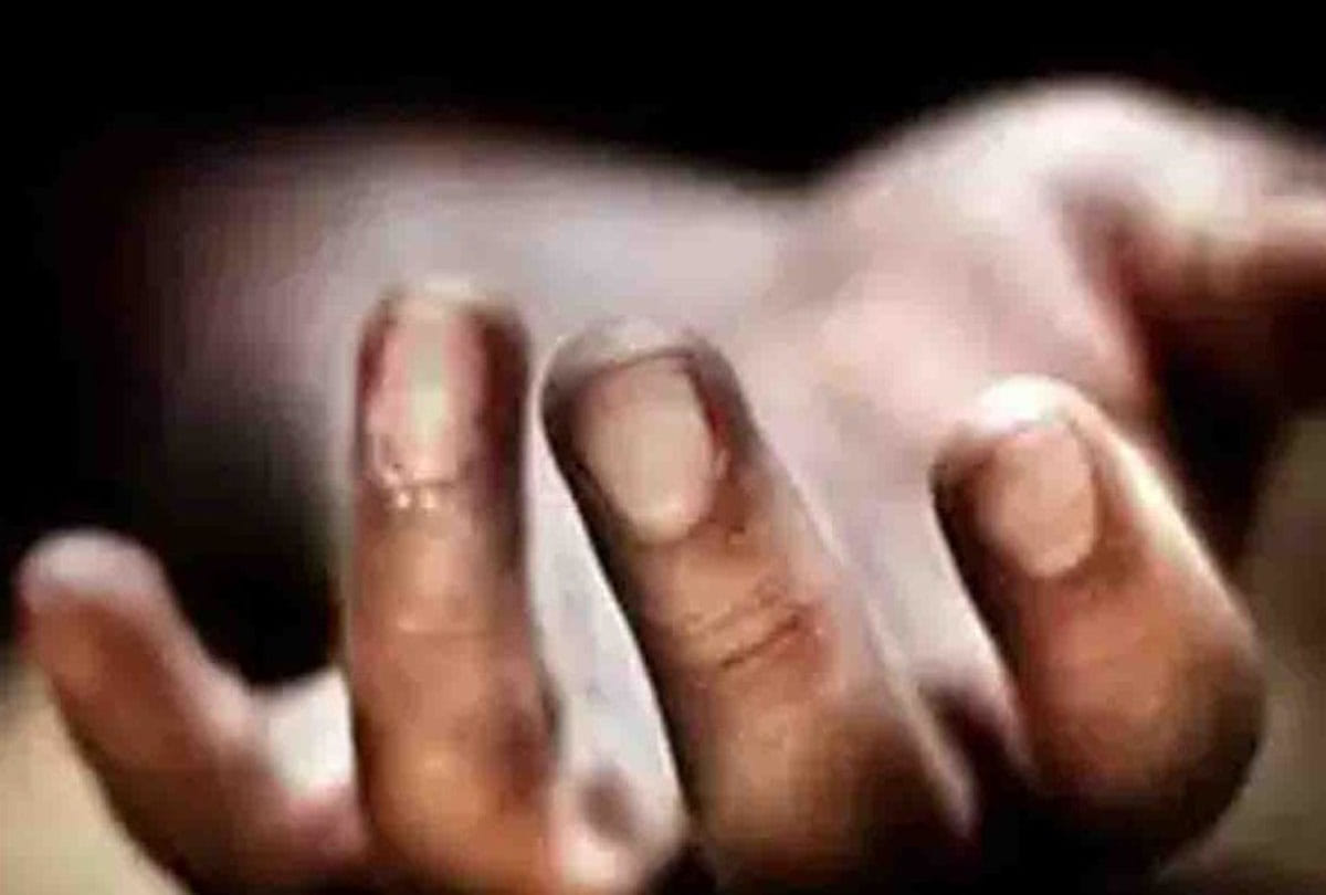 raipur aiims nursing student commited suicide