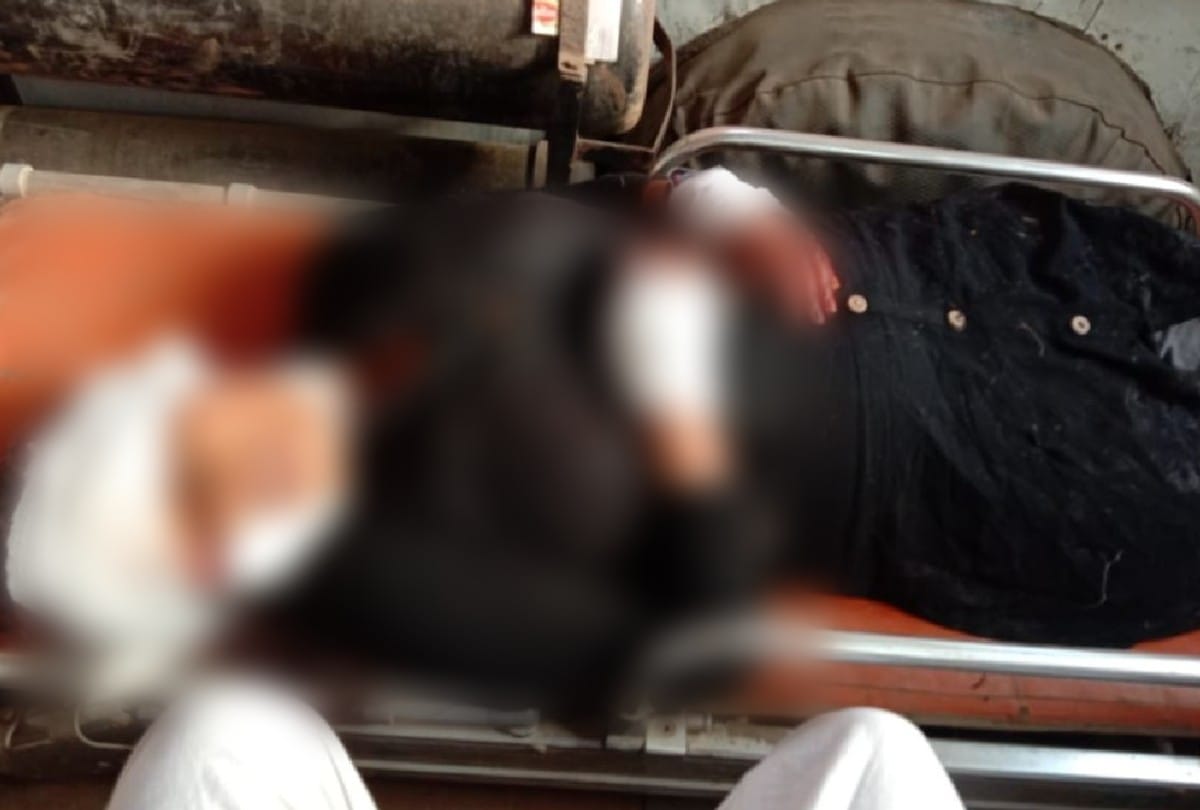 Mathura News man attacked the girl in beauty parlor of Vrindavan