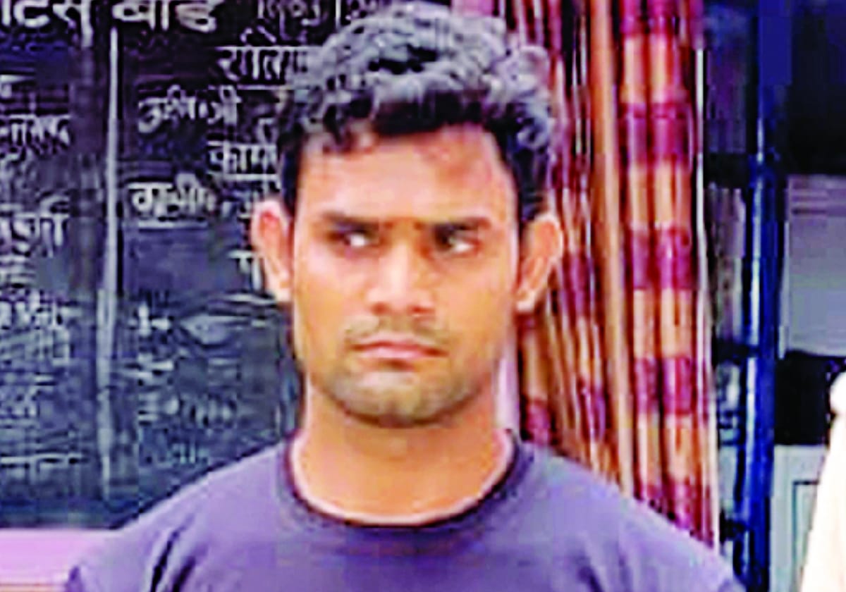 Ayodhya: A constable arrested on the basis of fake records, got the job on the certificate of his brother