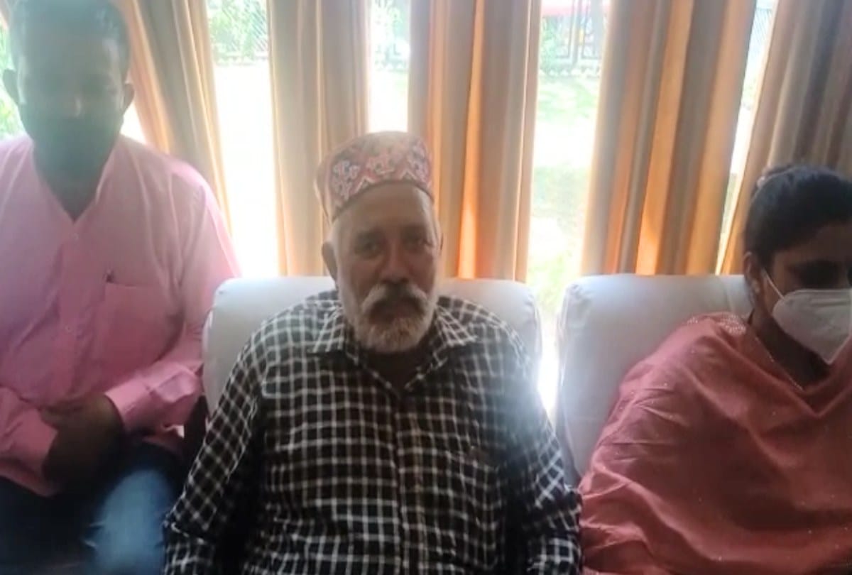 Mandal President of BJP anusuchit jati Morcha Balmukand Chauhan withdrew his resignation