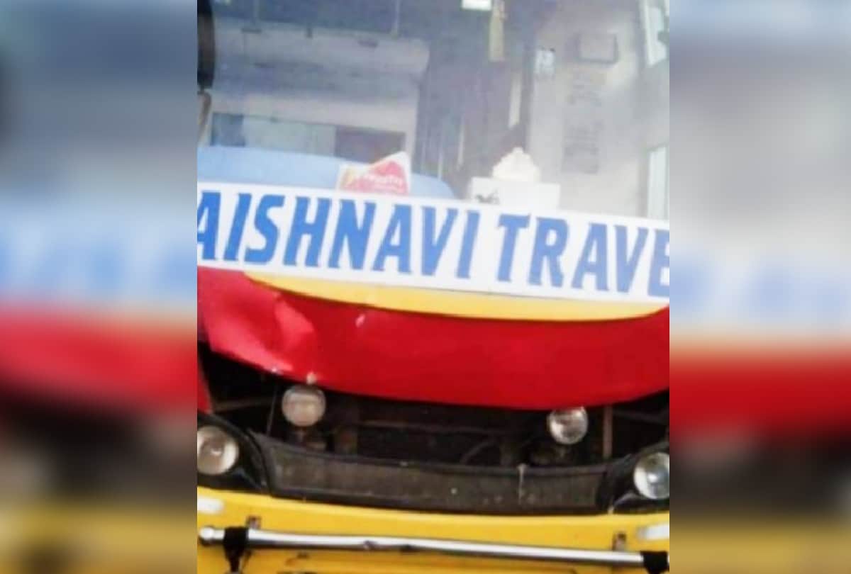 agra lucknow expressway bus accident due to driver negligence in Firozabad