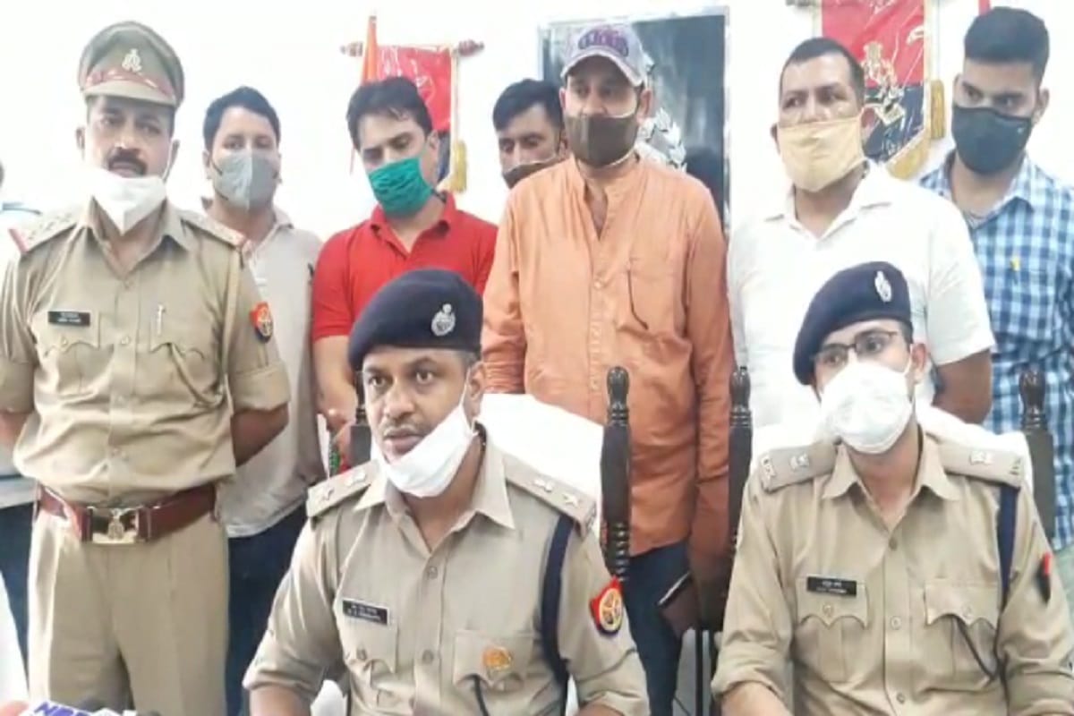 UP News: The police has disclosed the robbery from the bank employee in Saharanpur