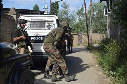 Shopian Encounter Top commander of LeT Ishfaq Dar Abu Akram and another terrorist killed