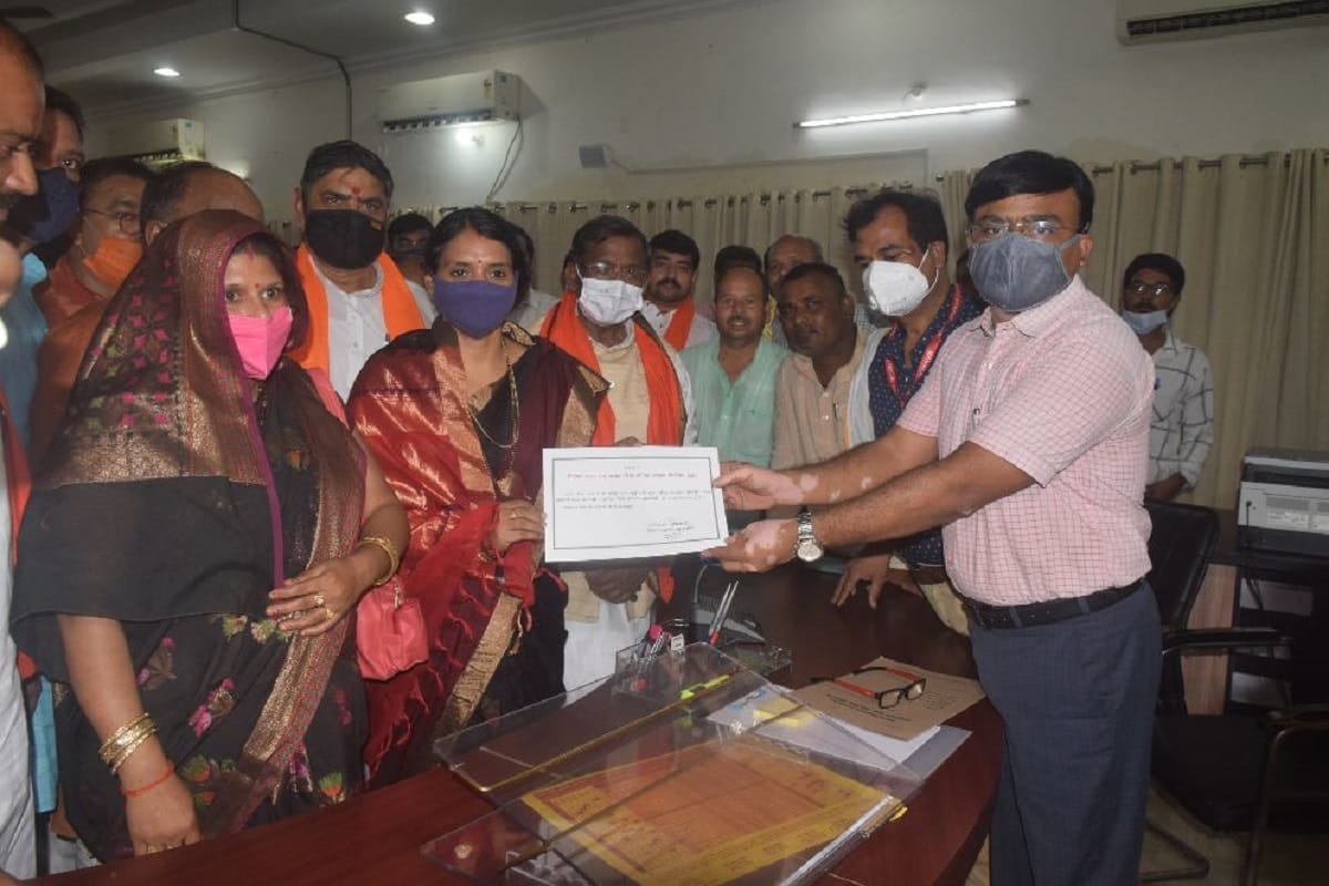 District Panchayat President Election: BJP candidate Poonam Maurya elected in Varanasi