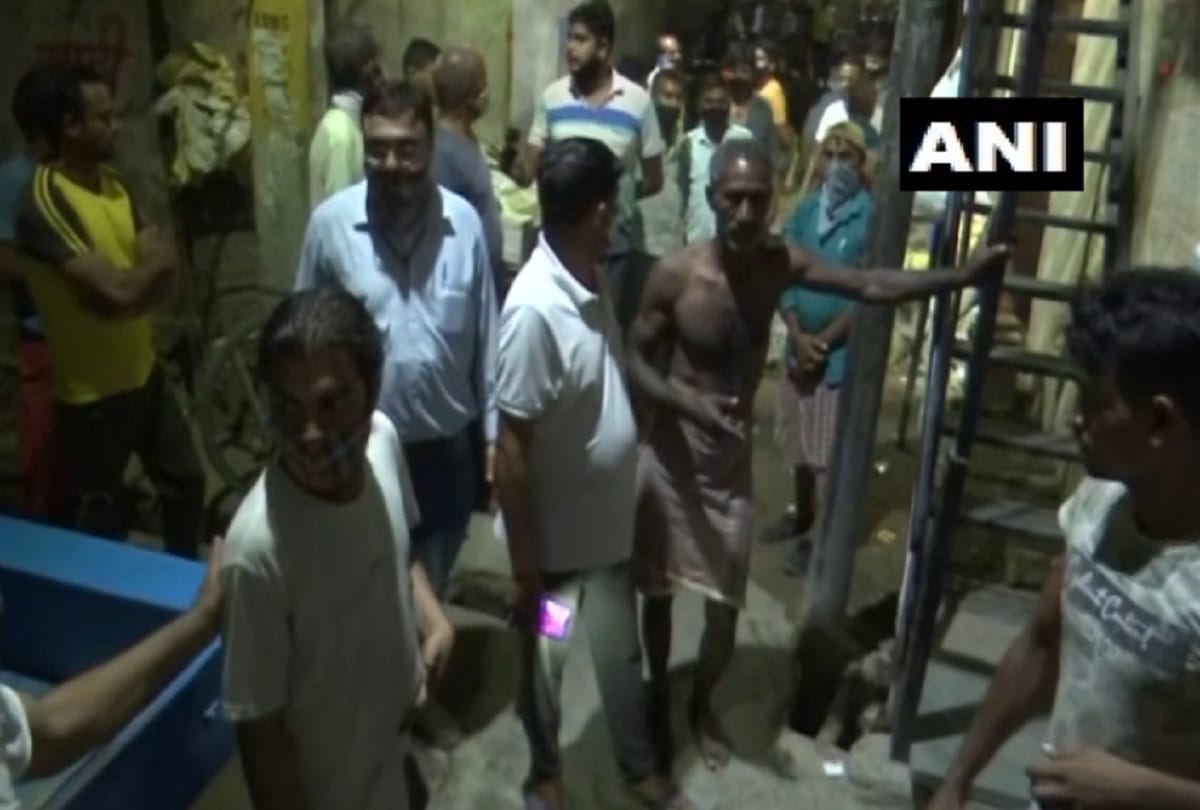 Delhi: Four people died and another person sustained burn injuries in a fire