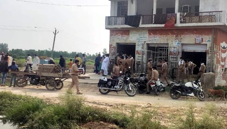 District Panchayat member accused of making market on government land, put red mark