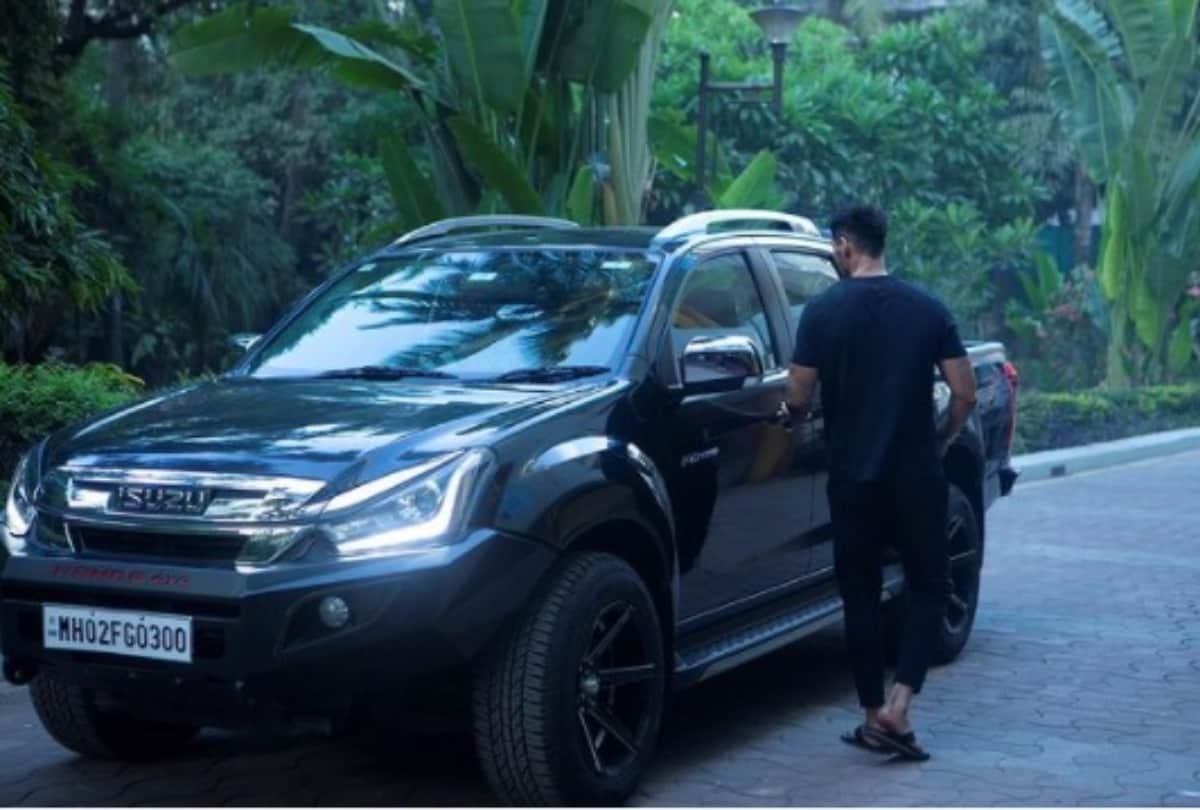 John Abraham Joins Shah Rukh Khan And Deepika Padukone Starrer Pathan Shoot