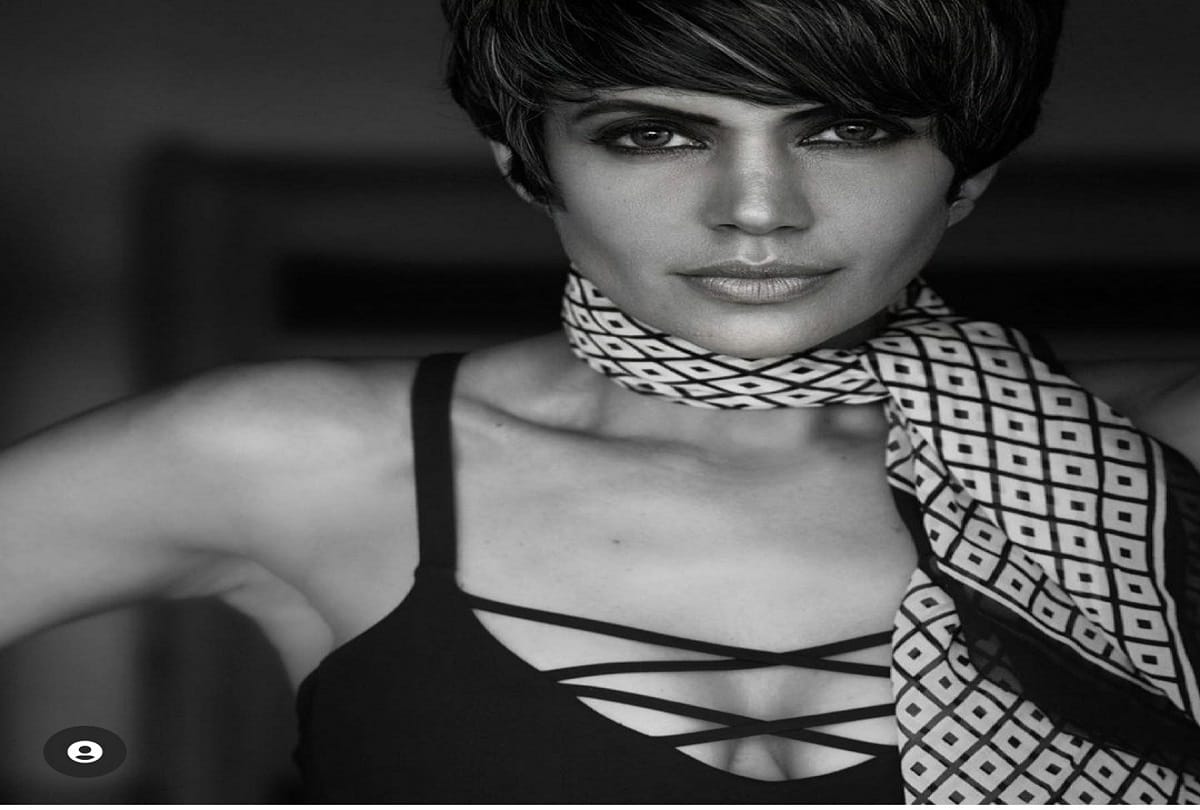 mandira bedi shared a confident picture a day before death of his husband raj kaushal