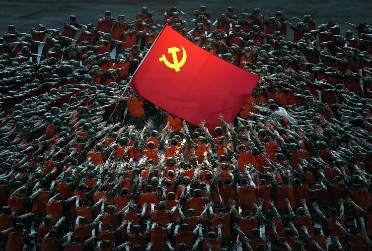 चीन में कम्युनिस्ट पार्टी के सौ साल पर मनाया जा रहा जश्न