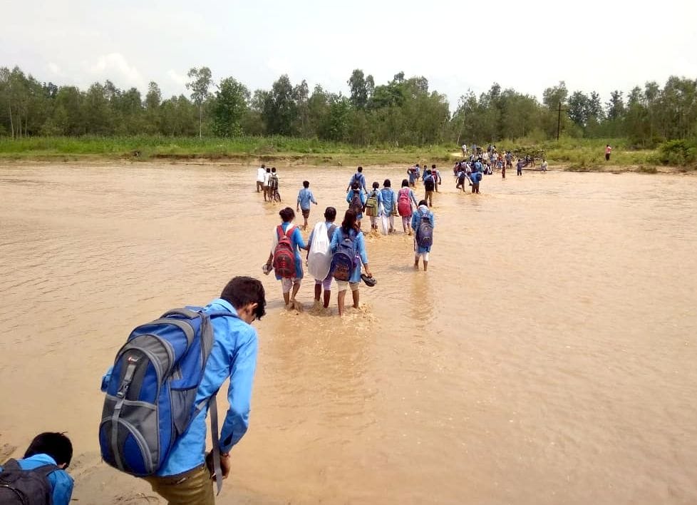 Demand to build a bridge or ramp on the Baneli river