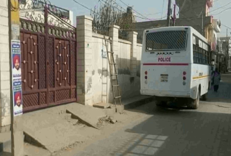 NIA team raided the house of gangster Gagan Judge in Firozpur of Punjab