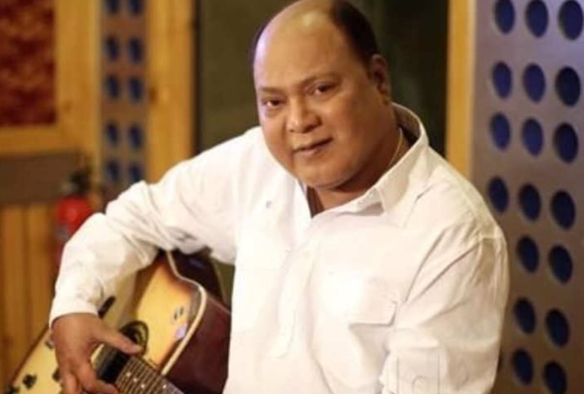 mohammed aziz birth anniversary know singer superhit song from Amitabh Bachchan starrer film mard and career