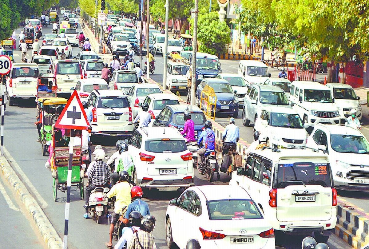 traffic jam due to VIP fleet in Agra