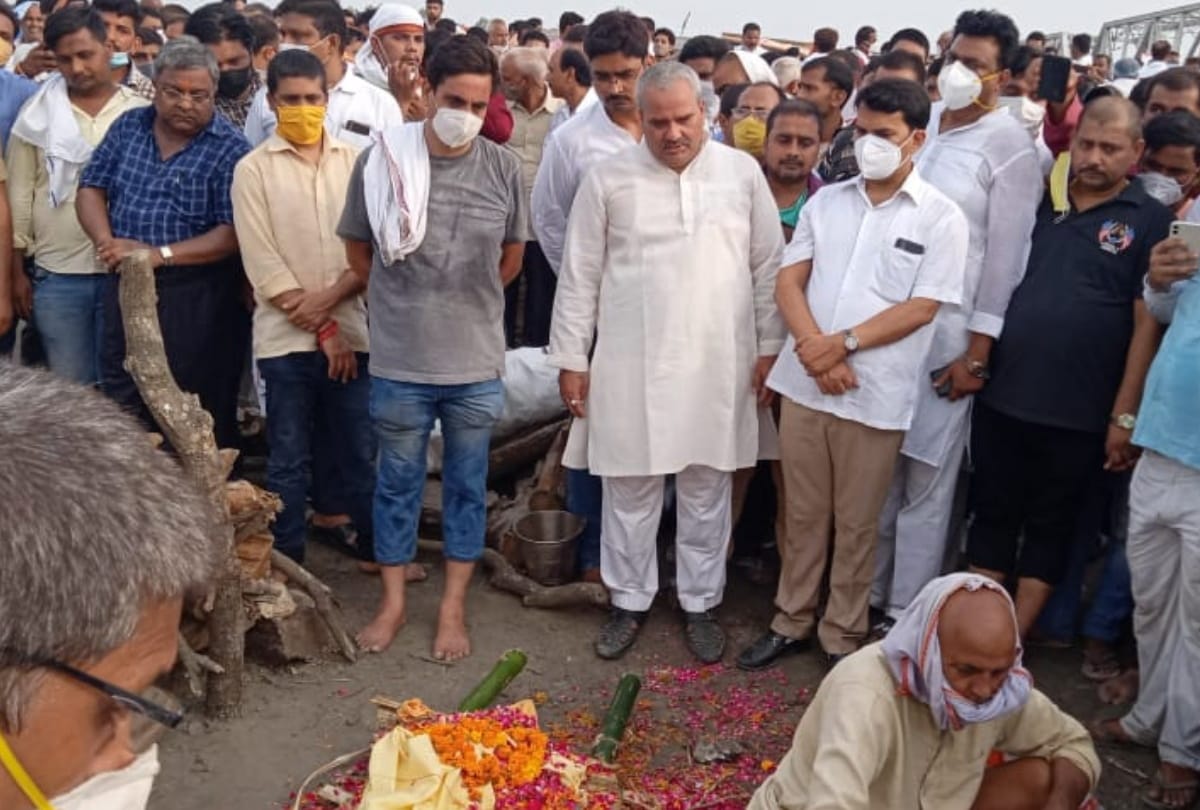 Former BJP MP Sharad Tripathi merged into Panchtatva in ayodhya