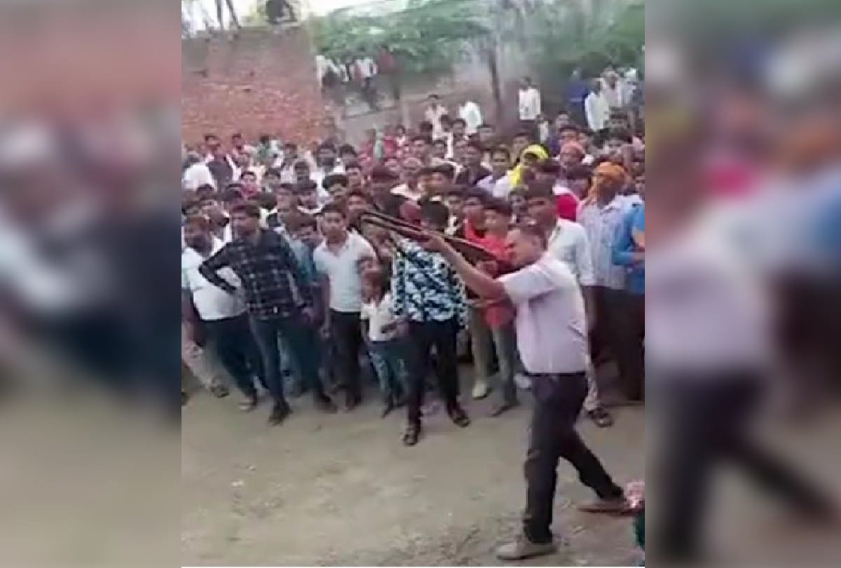 Bullets Firing In Etah During Bhagwat Katha Of Break Kans Matki