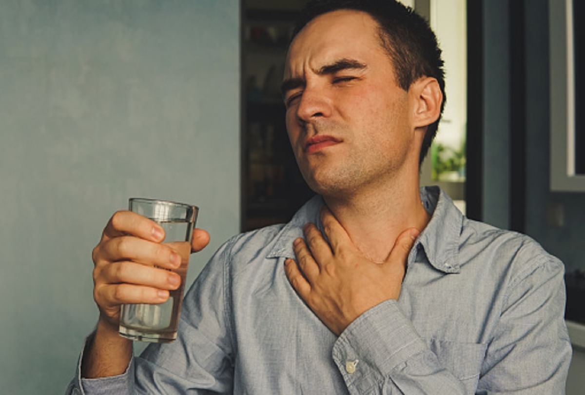 Can Dry Throat Be A Sign Of Disease, Know How It Happens - Amar Ujala Hindi News Live - सावधान:पानी की कमी ही नहीं, इन बीमारियों की वजह से भी बार-बार सूखता