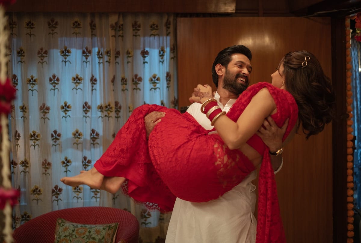 Haseen Dillruba Movie Review By Pankaj Shukla Taapsee Pannu Vinil Mathew Kanika Dhillon Netflix