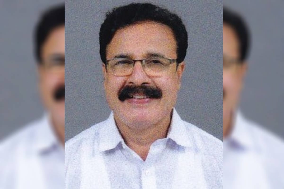 Thrissur mayor asks salute from policemen, writes a letter to DGP in Kerala