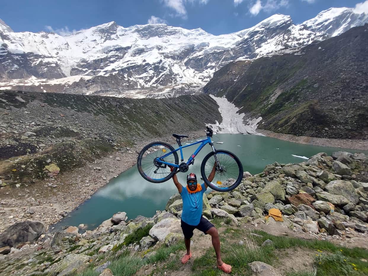 uttarakhand news : somesh reached satopanth on bicycle, watch photos