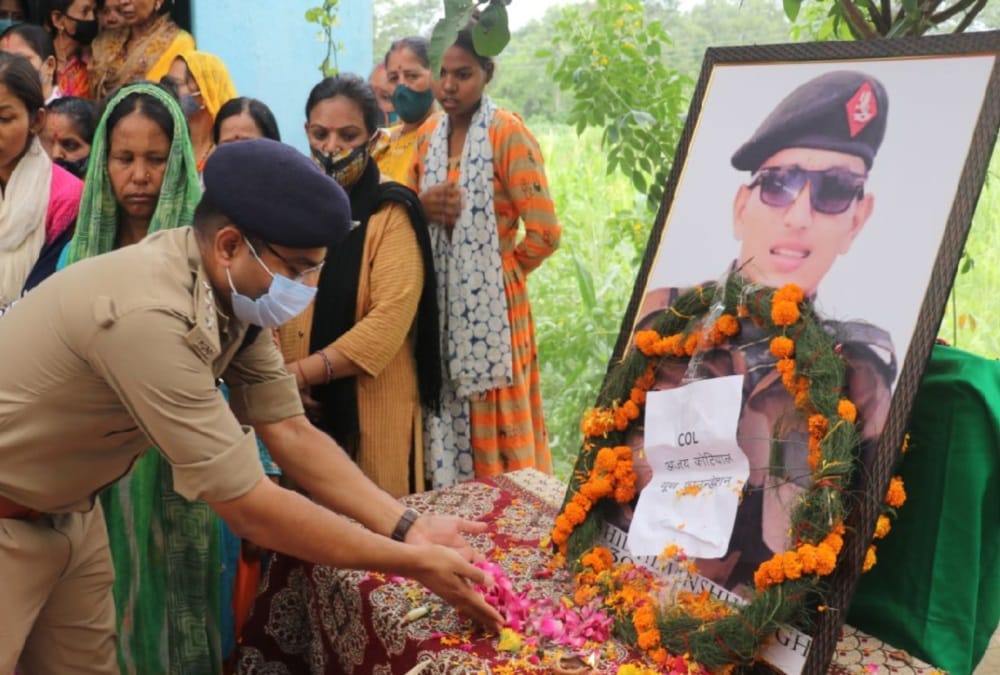 Uttarakhand News: Crowd gathered in Martyr Himanshu Funeral Emotional photos