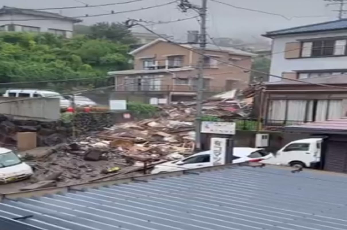 Landslide in Japan due to heavy rain, 2 people killed and 20 missing