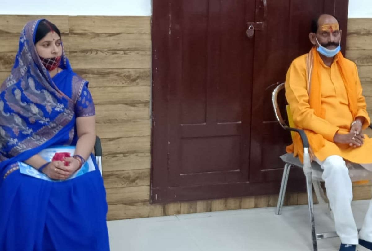 BJP candidate Girish Chandra Tiwari Zila panchayat Adhyaksh Chunav 2021