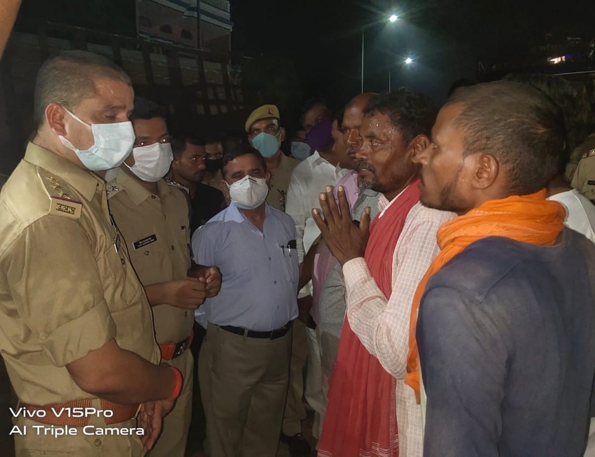 labor died by electric current in ballia