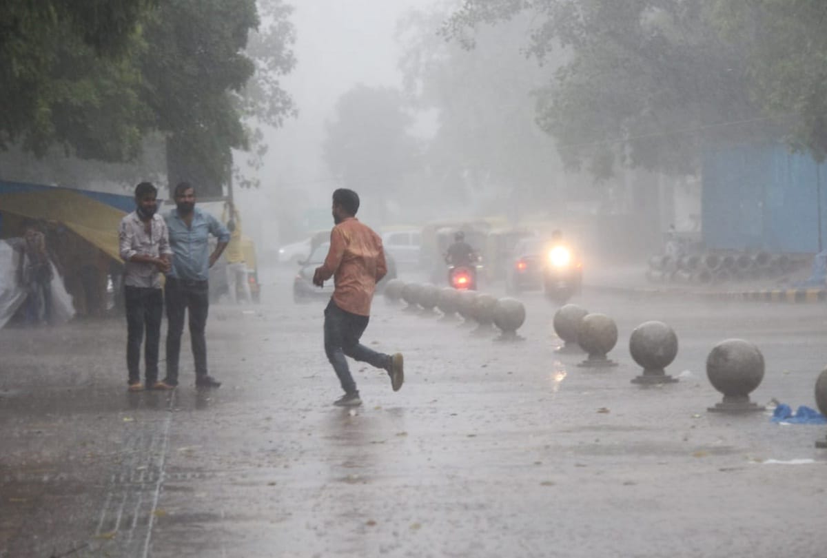 weather update Delhi temperature low today likely to rains punjab haryana heat wave