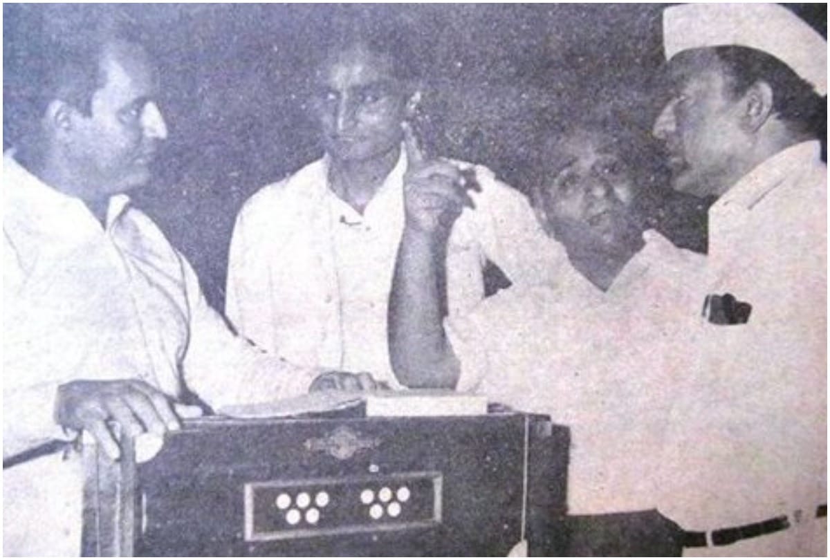 Bharat Vyas Death Anniversary: Know Here About Ae Malik Tere Bande Hum Song Writer