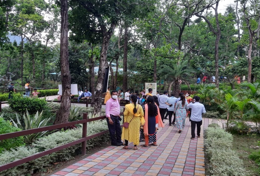 Dehradun News: Tourist Crowd in Doon Zoo on Weekend during corona pandemic