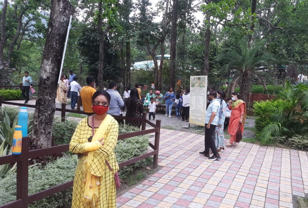 Dehradun News: Tourist Crowd in Doon Zoo on Weekend during corona pandemic