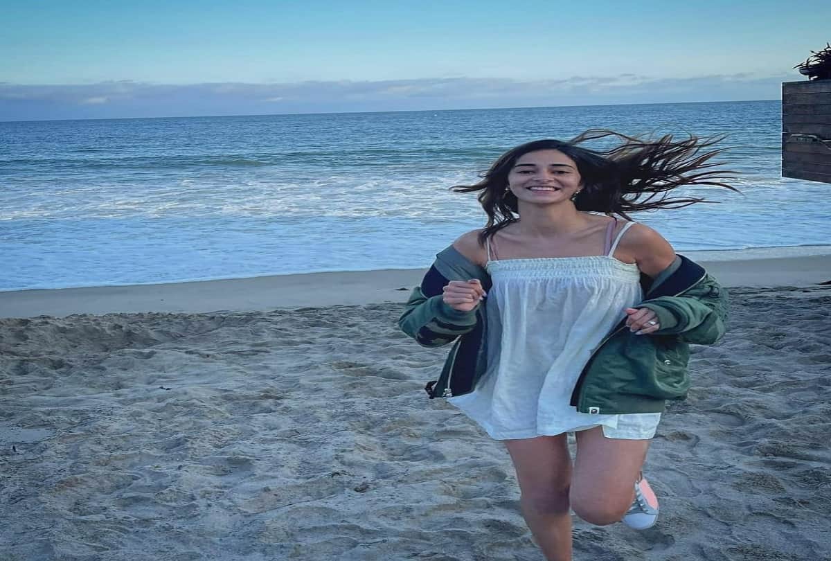 Ananya Panday gives tour of her vanity van with a bed and random stick